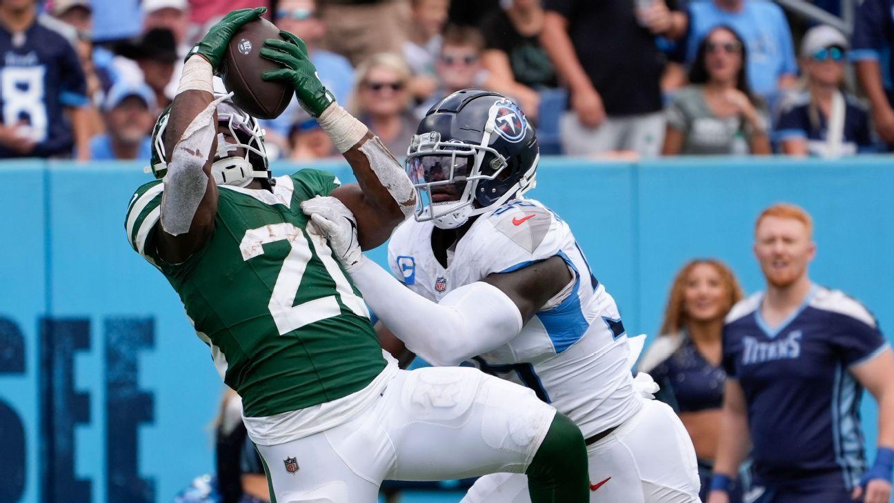 Jets ready to use rb Breate Hall as Mismatch in Pass -