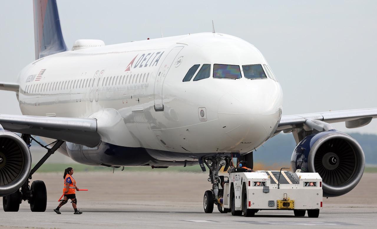 CDCs passengers over the world indicate a broad disease -